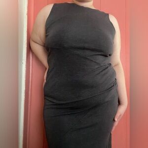 Elegant Gray Sleeveless Dress